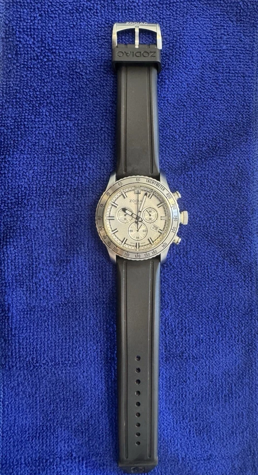 zodiac speed wheel ZO4602 watch Swiss Made Chronograph Quartz - Image 3 of 4