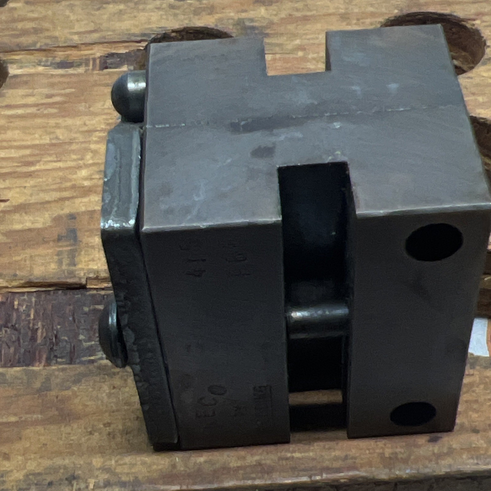 SAECO #415  F6F. 41 REMINGTON CALIBER 220 GR TWO -CAVITY  BULLET MOULD