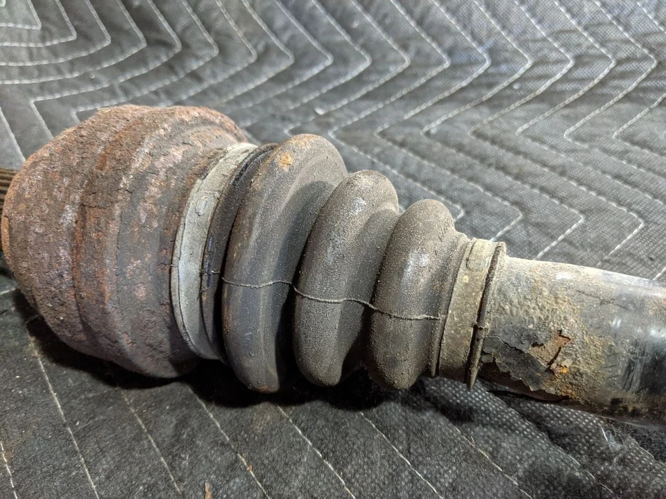 Eixo de saída de eixo traseiro BMW E60 5-Series 33207572419 - Imagem 3 de 4