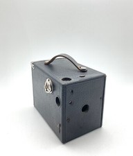VINTAGE KODAK NO. 2 BUSTER BROWN BOX CAMERA, NICE