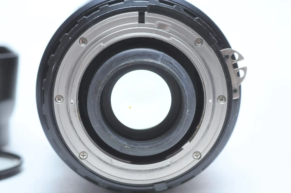 Angenieux Zoom 2x35 Macro 35-70mm f2.5-3.3 MF lens for Nikon F W/Filter &Hood - Image 4 of 4