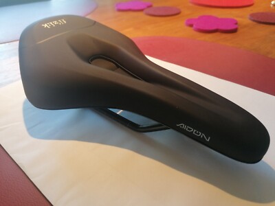 Fizik Herrensattel 145mm breit
