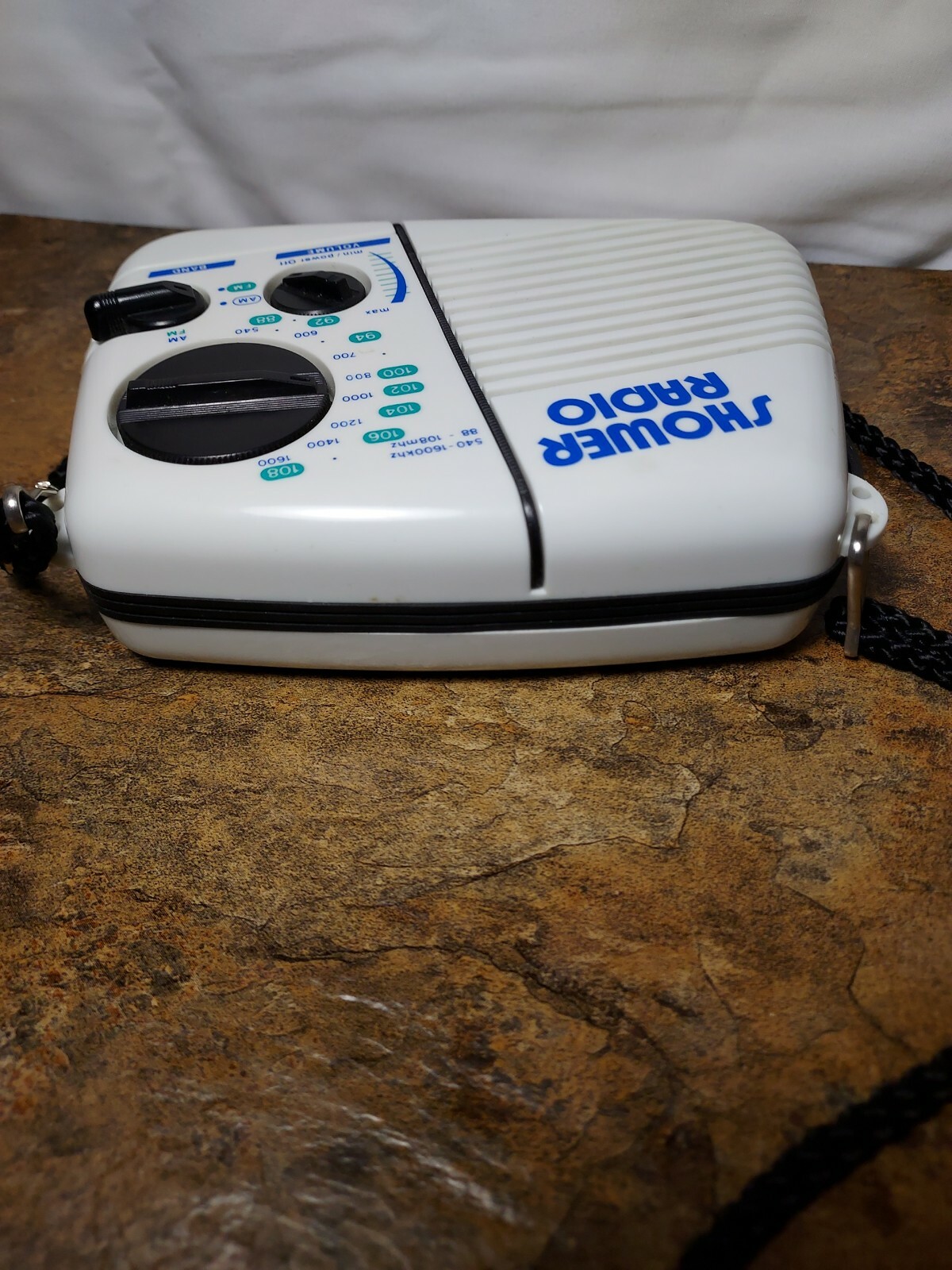 Conair/Pollenex Water Resistant Hanging Shower Radio pr3100cmmr eBay