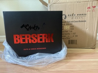 Dark horse Comics Berserk Bookends Guts And Casca Set 70/500 Brand New