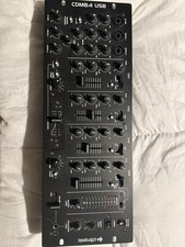 Citronic CDM8:4 USB 14 Input 4 Channel 19" Rack DJ Mixer 3 Mic Channels Echo