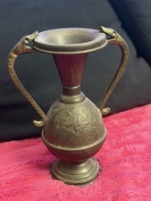 Vintage wazon uchwytu (amfora) z ewentualnego mosiądzu lub brązu z uchwytem węża