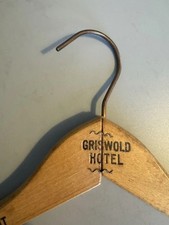 2 VTG Wooden Hangers Sheraton Hotels Motor Inn Griswold Hotel Groton Conn