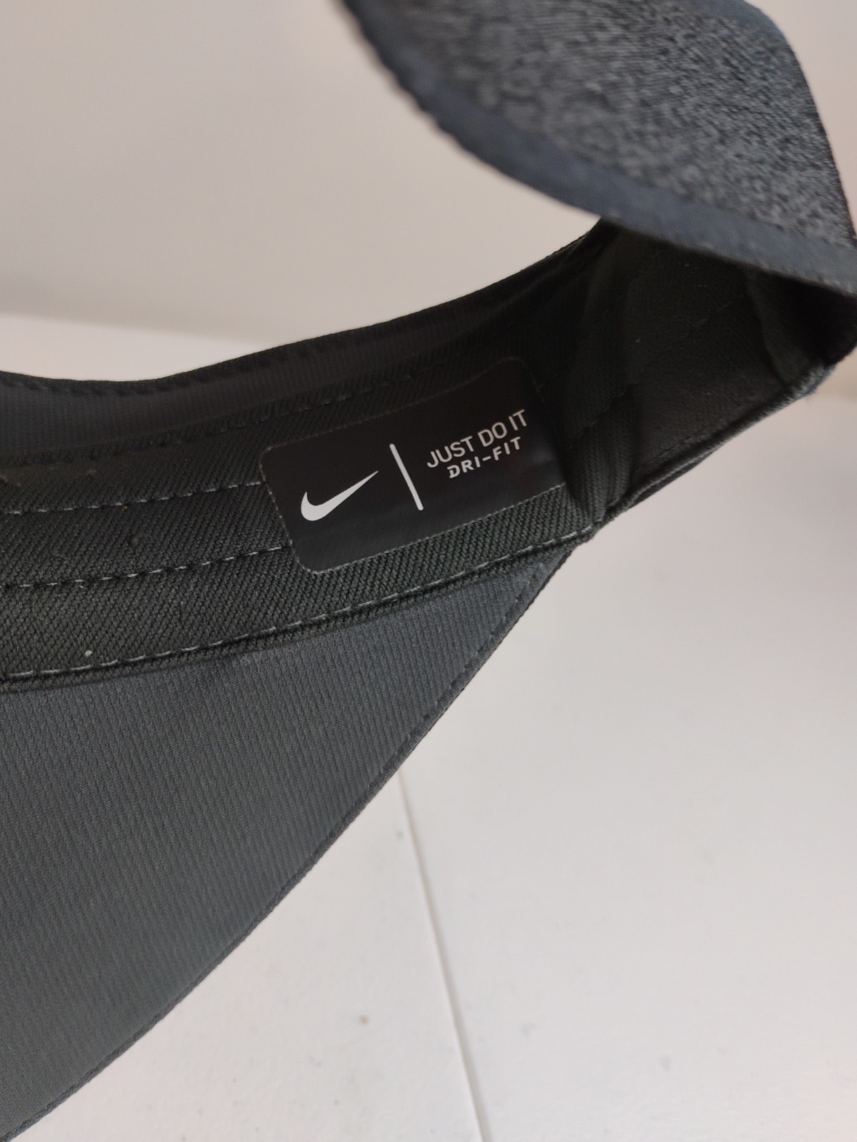Nike Featherlight Visor Hat Adjustable Strap Blac… - image 5