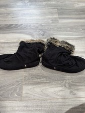 Womens black fuzzy slippers size 9/10 black with fur at top