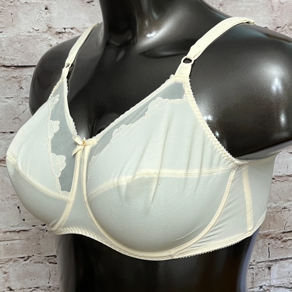 Sujetador Bali 40DD Flor Con Aros Bala Retro Pico Cobertura Completa Marfil 0180 Foto 3 de 4