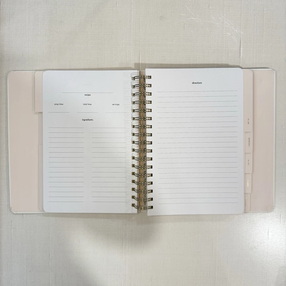 Set of New Kate Spade Gold Dot Recipe Binder & Polka Dot Weekly Meal Planner - Image 4 of 4