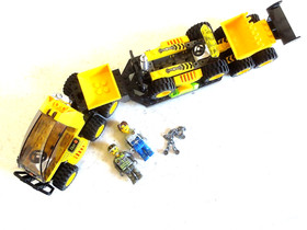 LEGO 4622 Jack Stone ResQ Digger Mountain Company 2002 2 Figures 100% Complete