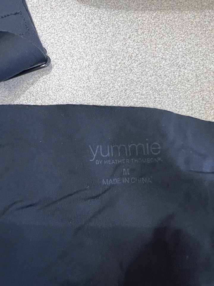 Sujetador deportivo inalámbrico mediano 294 Yummie Tummie Heather Thomson Foto 3 de 4