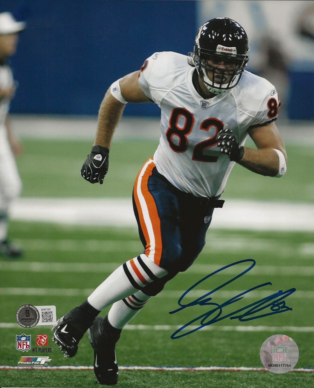 Greg Olsen Autographed Signed Chicago Bears 8x10 photo #1 Beckett COA 