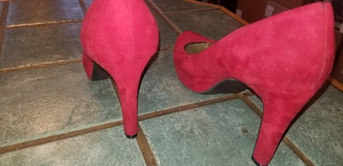 G by Guess womens 8 1/2 M  Womens suede heels - Picture 5 of 7