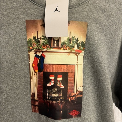 Nike Jordan Santa Chimney Christmas Hoodie - HQ5654-091 - Gray - Size L - NWT - Picture 2 of 6
