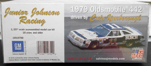 KIT MODELO OLDSMOBILE SALVINOS #11 BUSCH BEER CALE YARBROUGH 1979 1/25 - Imagen 2 de 8