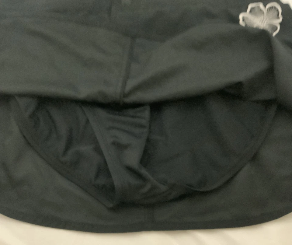 Traje de baño para mujer Southpoint negro de una pieza pantalones cortos talla 16 estampado de hibisco Foto 2 de 4