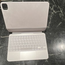 Apple iPad Magic Keyboard White Wireless Built-In Touchpad English QWERTY