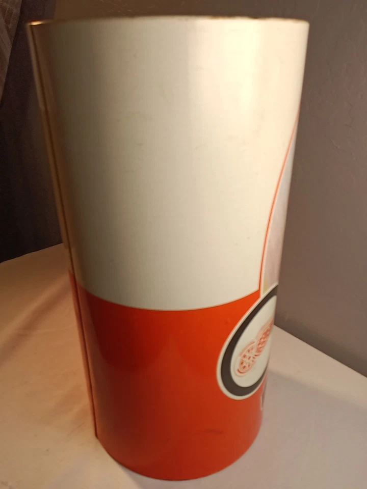 RARE! VINTAGE 1971 DETROIT RED WINGS Metal Trash Can NHL Hockey Man Cave  - Image 4 of 4