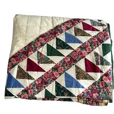 Vintage hand stitched cotton quilt Flying Geese Prickly Square pattern 86x104