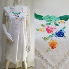 Vintage SARAMAL White Hand Embroidered Applique Lingerie Nightgown - Size M -EUC