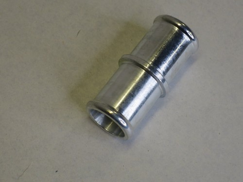 "Empalme de manguera recta de acero y aluminio para calentador Four Seasons 84740 5/8" - Imagen 6 de 9