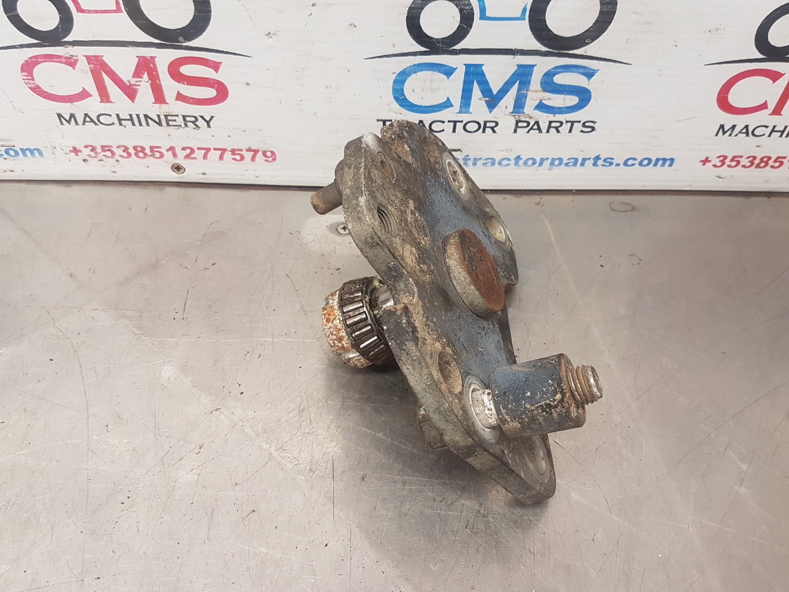 Massey Ferguson 7719S Class Series Mudguard Support Pivot  