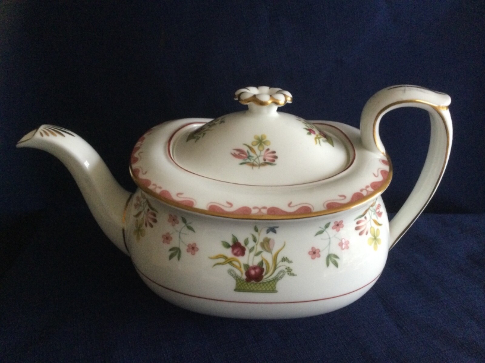 wedgwood Bianca 2 pint teapot (some flaws) eBay