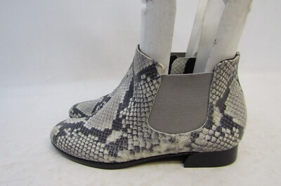 MUNRO Womens Size 6.5 M Snake Skin Print Leather Zip Ankle Fashion Boot Booties