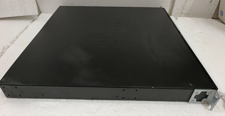 Cisco CISCO2901/K9 2-Port Gigabit Wired Router with free shipping - Image 2 of 4