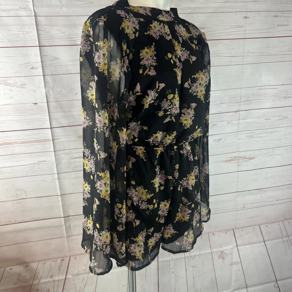 Mameluco Charlotte Russe Negro Floral Semi Transparente Manga Larga Talla Mediana Espalda Abierta Foto 2 de 4