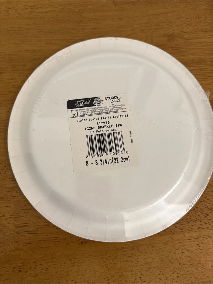 Sparkle Spa Icons 9 Inch Plates 8 Pack Paper Girls Sleepover Birthday Tableware - Image 2 of 2