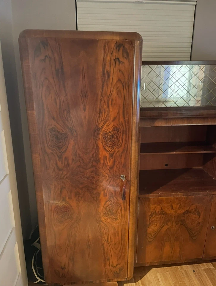 Cómoda antigua Art Deco de madera burl de los años 30 Foto 4 de 4
