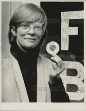 1989 Press Photo Emergency Fuel Bank's Carol Miller with Sticker, Massachusetts