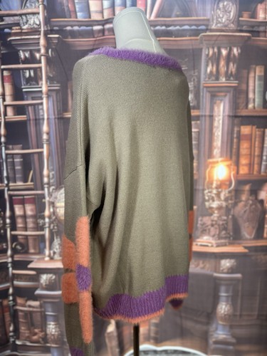 NWT Easel Oversized Flowered Fuzzy Knit Sweater Size Medium - Picture 5 of 7