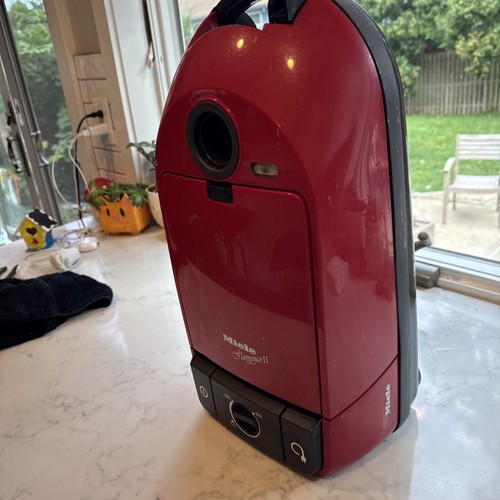 Miele Flamenco II S251i Vacuum Cleaner Canister Only - Picture 3 of 5