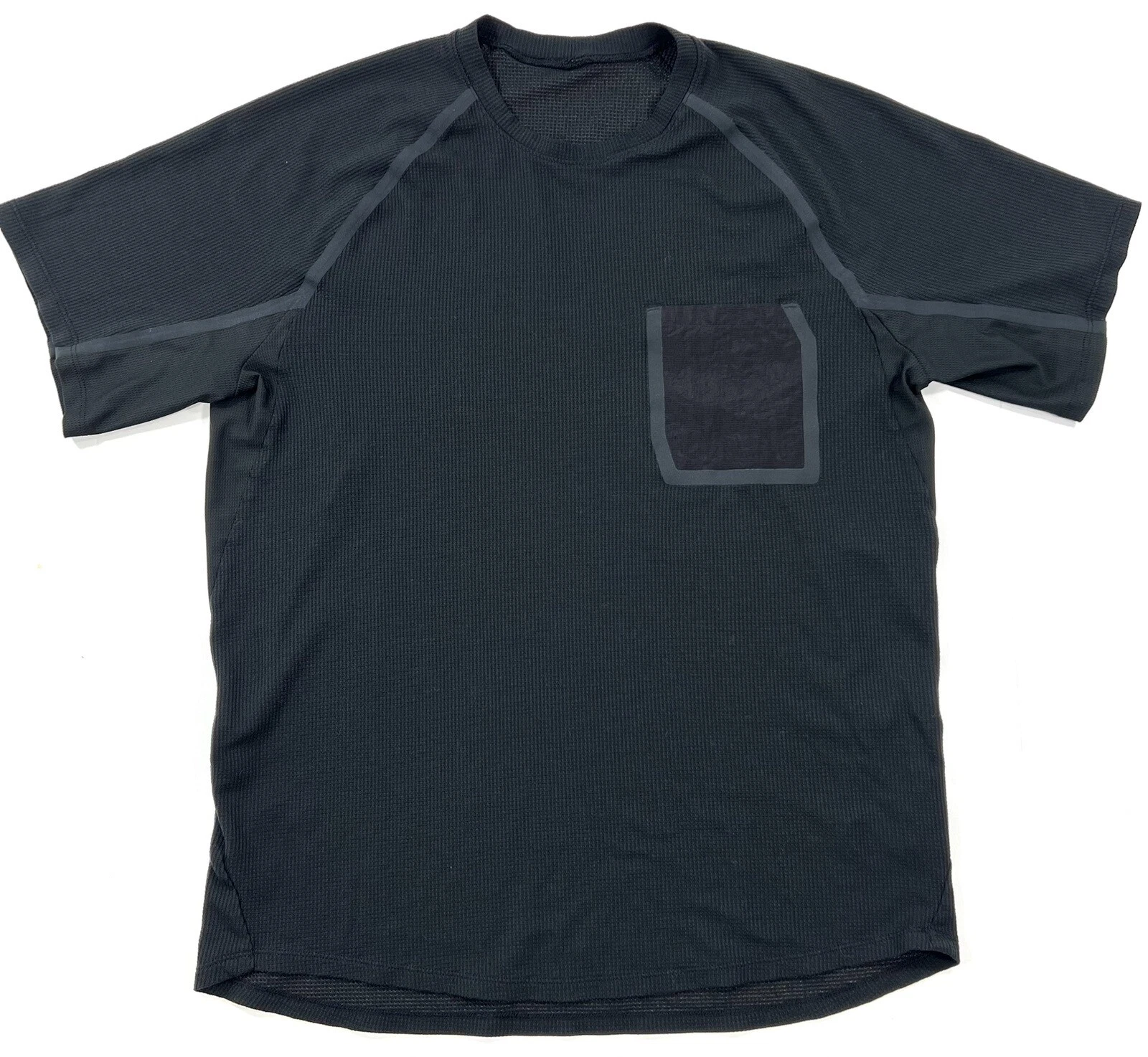 Lululemon Mens Breathelight Mesh Running Shirt Small Lightweight Performance Gym