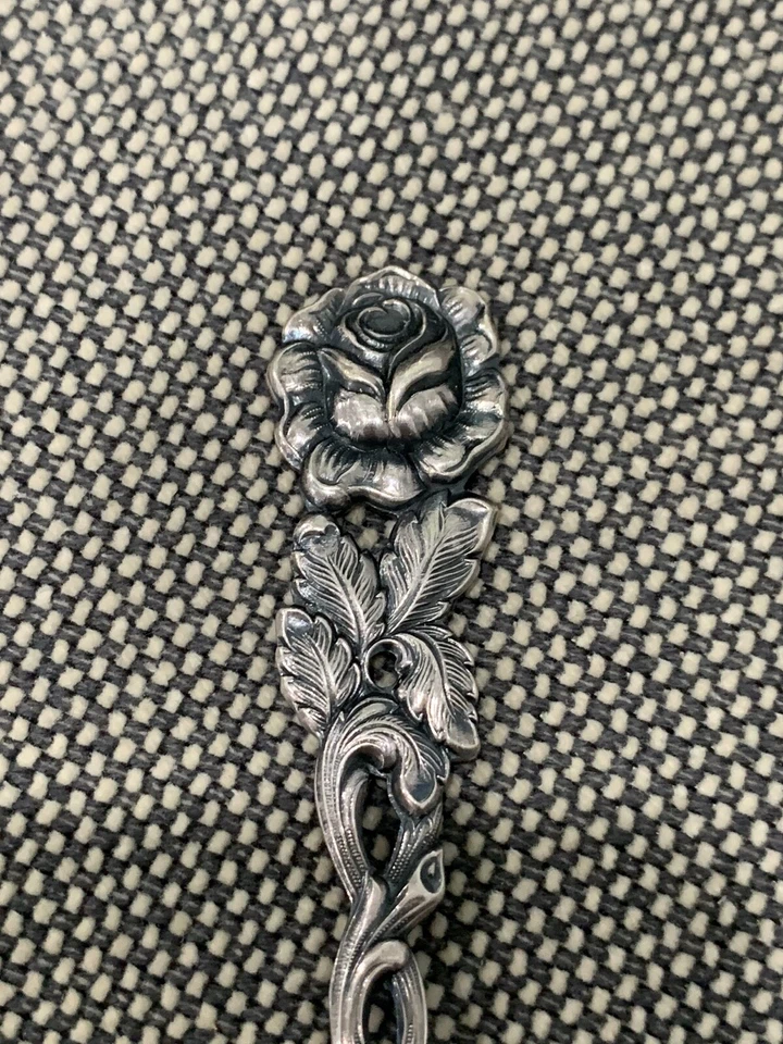 Vintage Antique 900 Silver Repousse Rose Flower Decorated Pickle / Olive Fork - Image 2 of 4