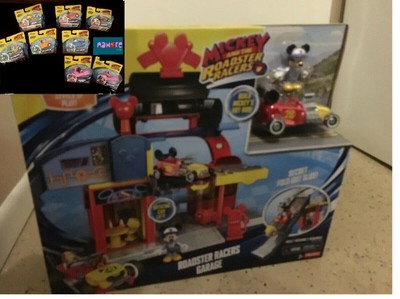 8 Disney Junior Mickey & the Roadster Racers Collection + Garage Playset