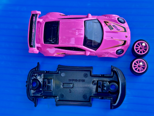 2025 Hot Wheels Porsche 911 GT3 RS PINK Prototype Unspun Super Hot & Rare - Picture 7 of 7