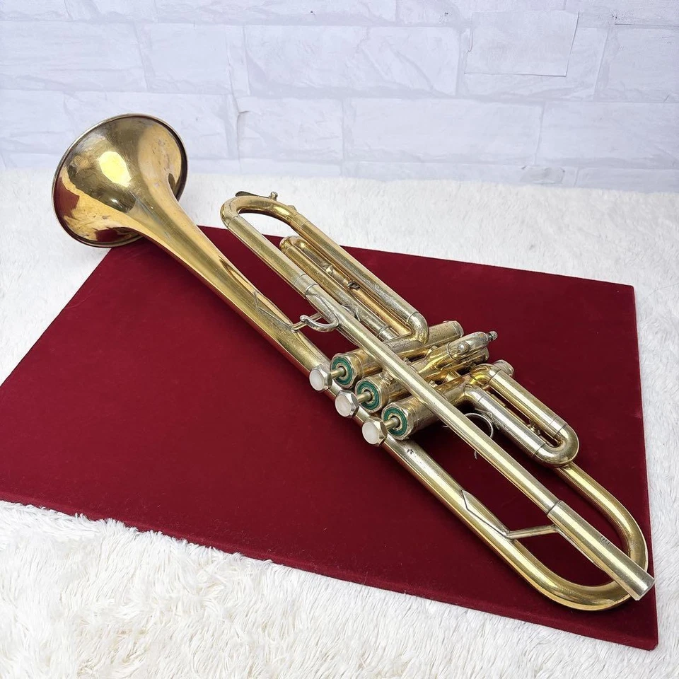 Trompeta Schilke B6 GP Usada con Estuche Rígido Boquilla Bien Mantenida Foto 2 de 4