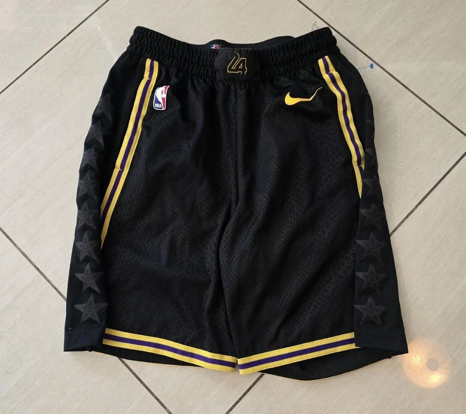 Shorts Los Angeles Lakers Kobe Bryant Black Mamba City Edition 2020 NBA Finals M - Imagem 2 de 4