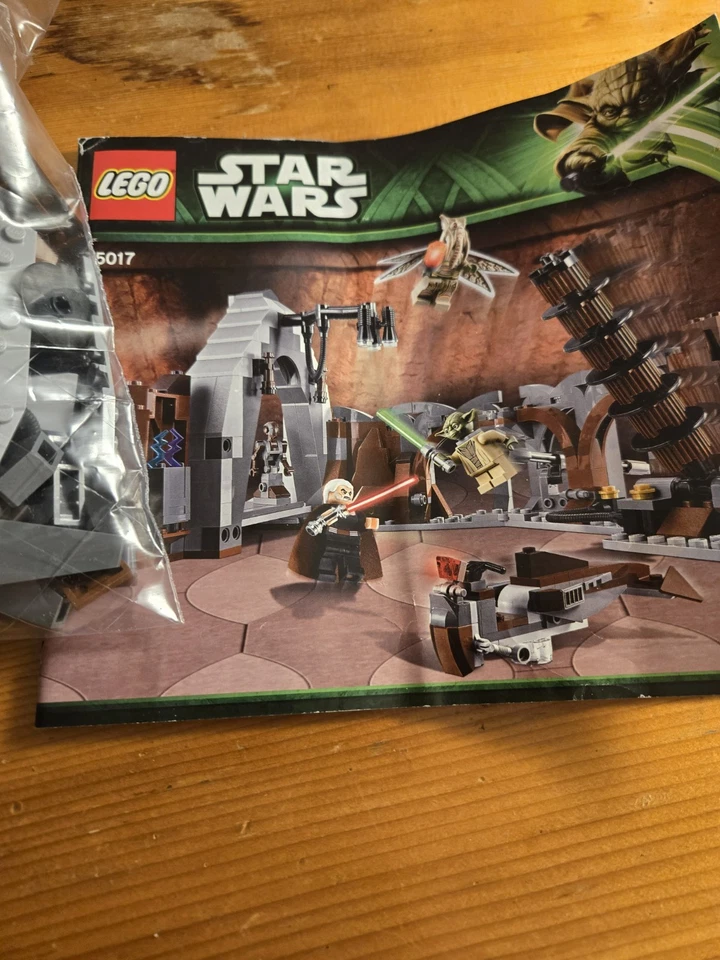 Lego Star Wars Duel on Geonosis 75017 COMPLETE Minifigures & Instructions No Box - Image 3 of 3