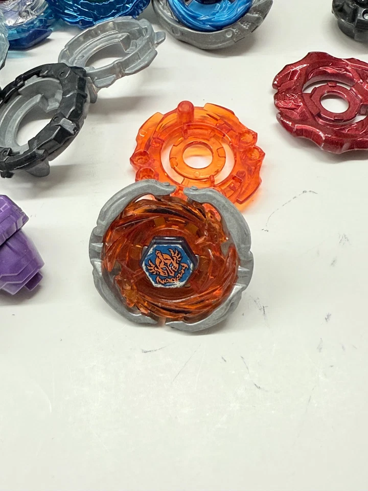 Mixed Lot of Beyblade Metal Takara Tomy Rippers Parts Set - Image 2 of 4