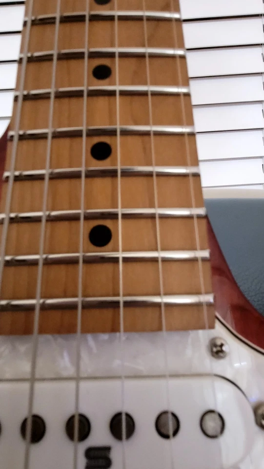 Ibanez az224f btb, traste sin estatinas, mástil de arce tostado. Foto 4 de 4