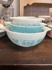Vintage Pyrex Amish Butterprint Cinderella Mixing Bowls Turquoise on White (3)
