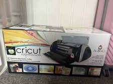 Cricut Expression 24" Personal Electronic Cutting Machine with Instructions