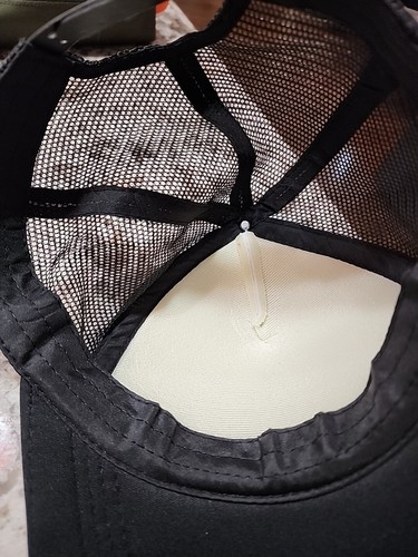 I Love Milfs Funny Trucker Hat Cap Mesh Snapback Gift - Picture 6 of 6