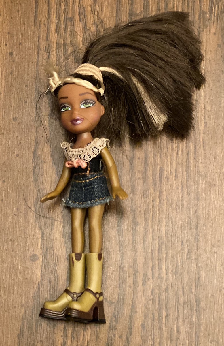 Lil'Bratz リルブラッツ ファッションモール フルコンプリート Lot of Eight Lil Bratz Mini Dolls With Clothes And Shoes